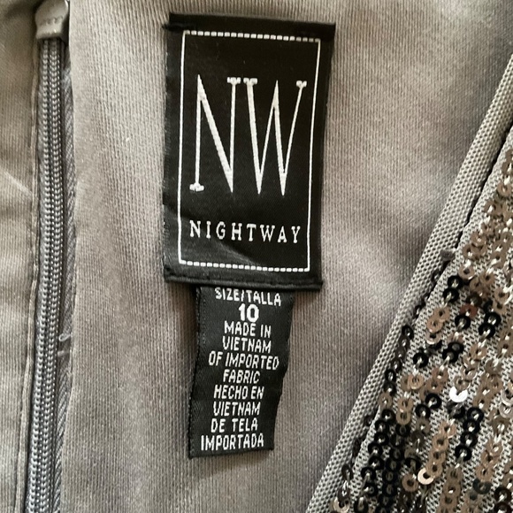 NW Nightway All Over Sequined Cocktail Dress Sz 10 Gunmetal Ruffled Hem Padded - Picture 11 of 16